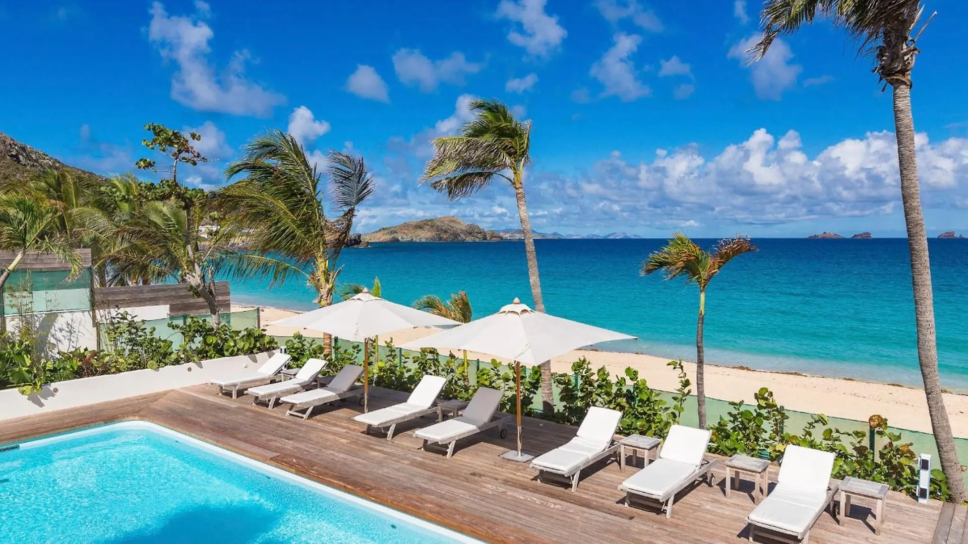 Luxurious Beachfront Villa in Flamands